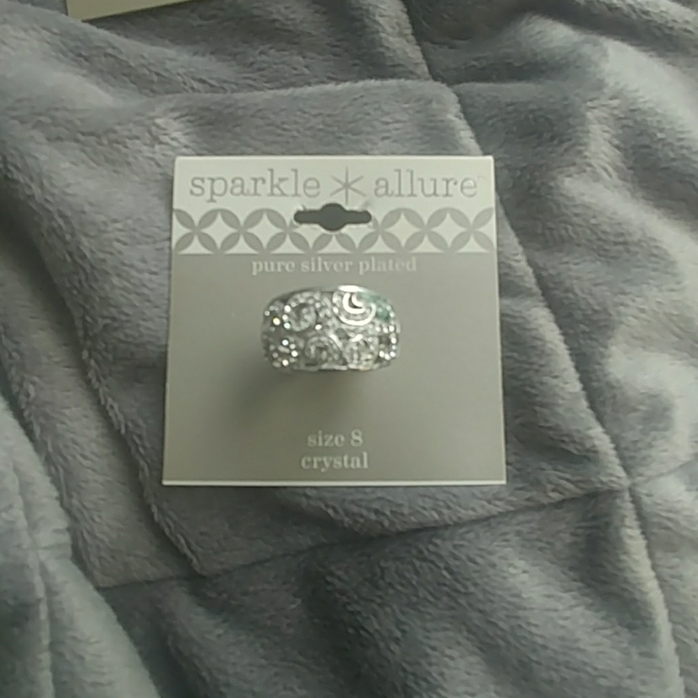 Size 8 Ring Silver Wide Scroll w/ Crystal Design